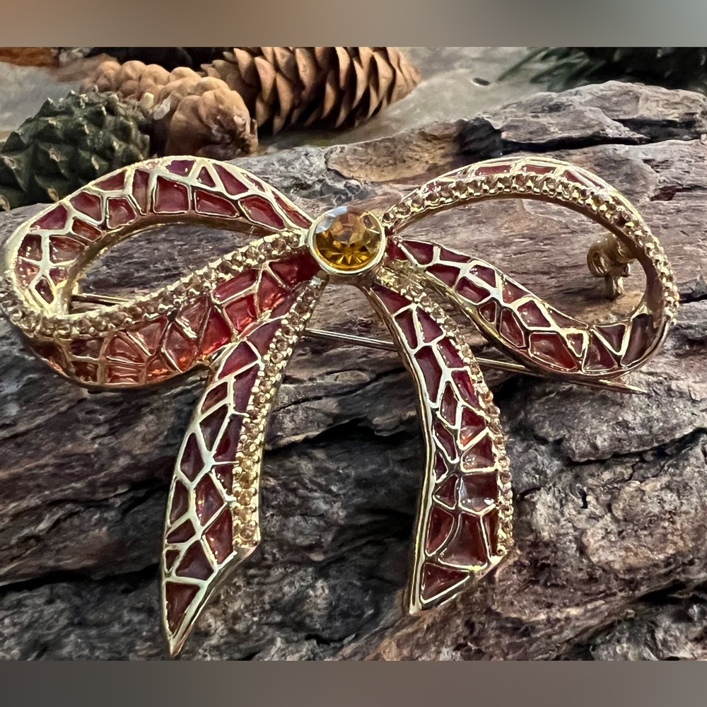 Vintage Burnt Red Bow Brooch with Citrine Crystals and maybe Lucite in Gold Tone
